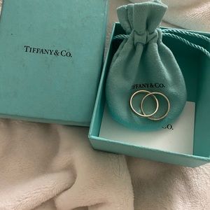 Tiffany & Co. Interlocking Circles Ring in Silver